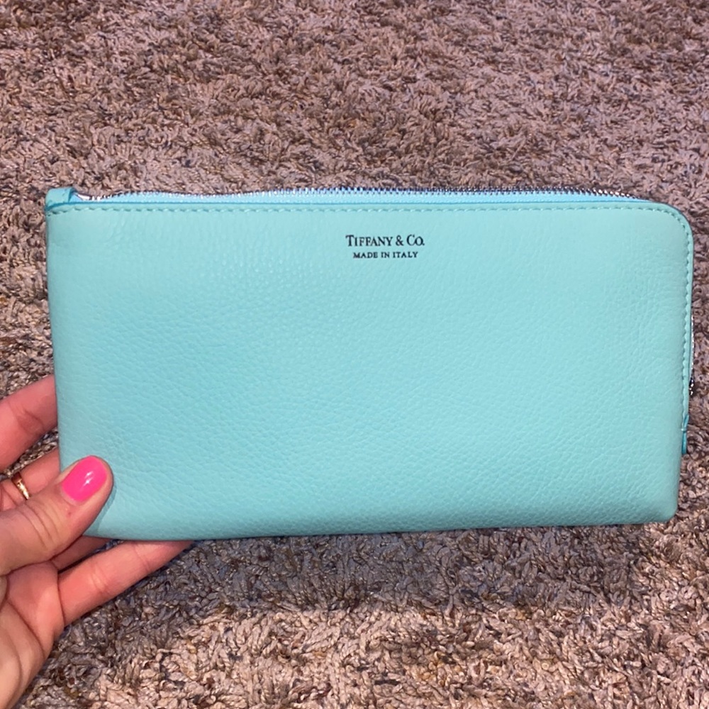 Tiffany & Co. Tiffany Blue Wallet. Never used.